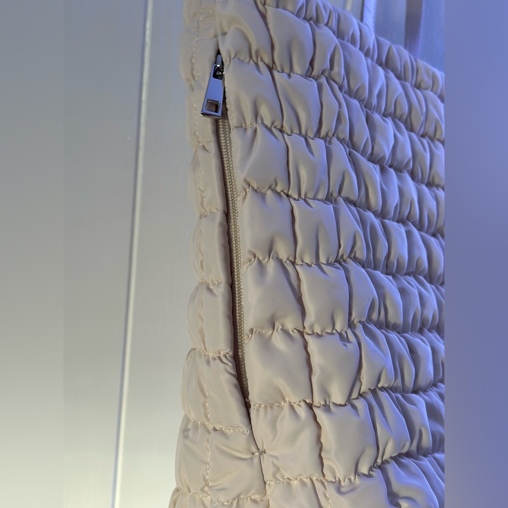 New Day Cream Puffer Bag